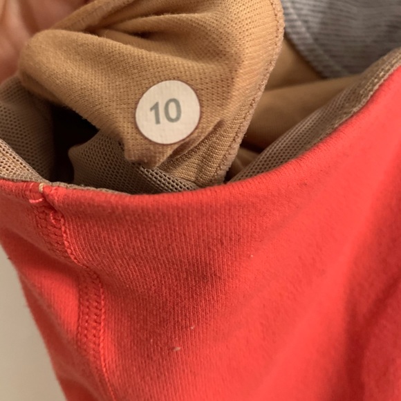 Lululemon scoop neck tank - Picture 3 of 3